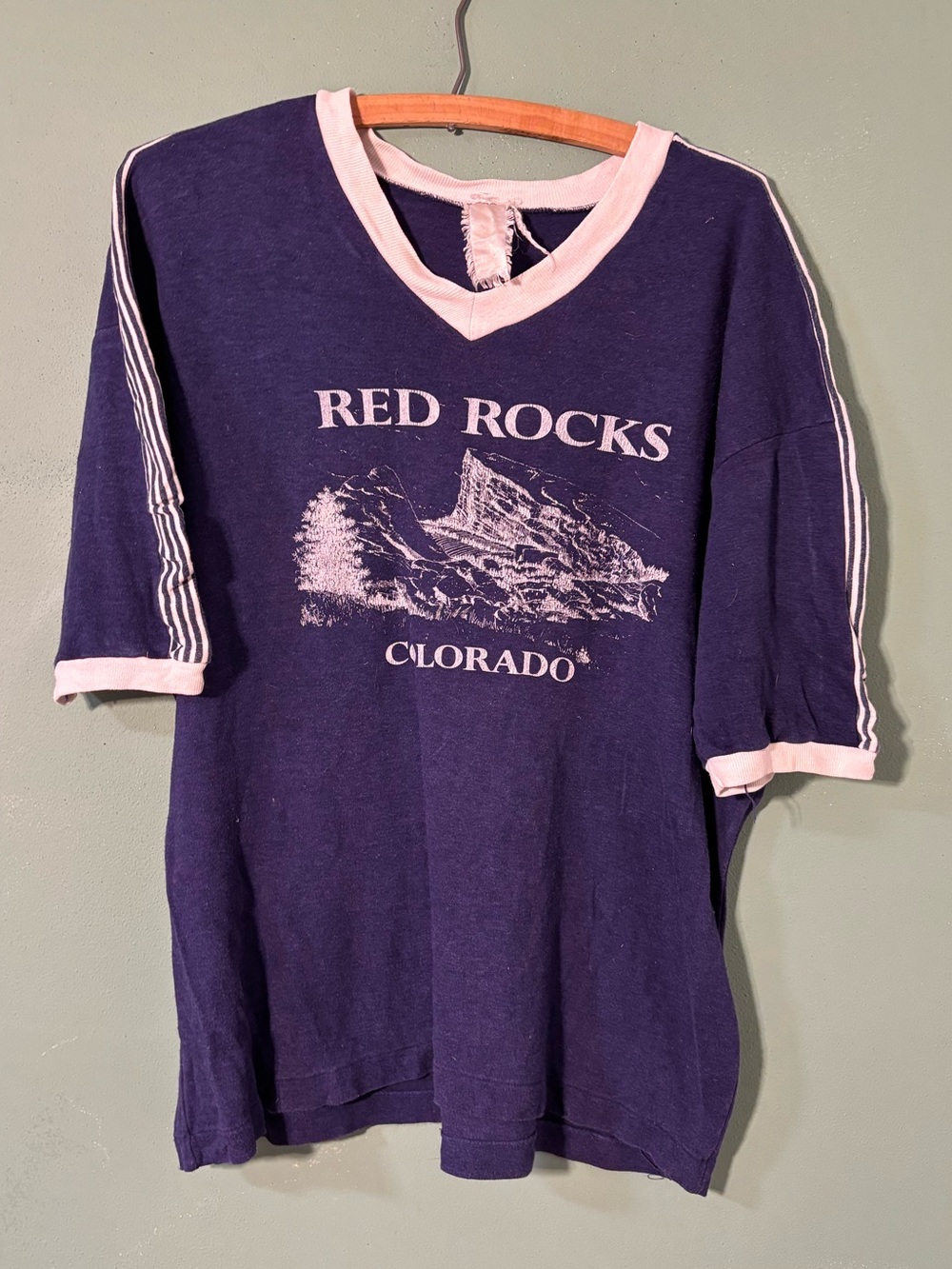 Vintage 1980’s Red Rocks Colorado Graphic Tee